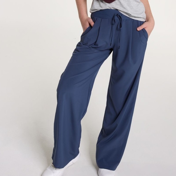 Calia Pants size small NWT - Picture 2 of 7